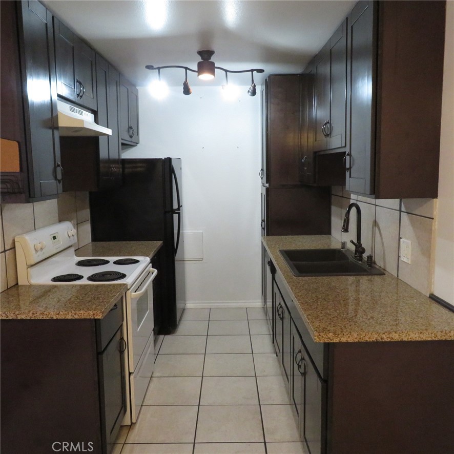 545 Chestnut Avenue 304 Property Photo 36