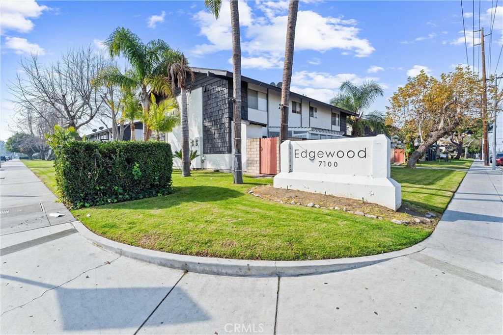 7100 Cerritos Avenue 125 Property Photo