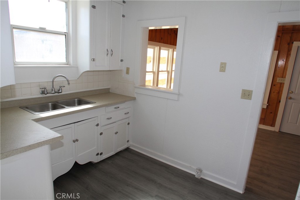 412 D Street Property Photo 10
