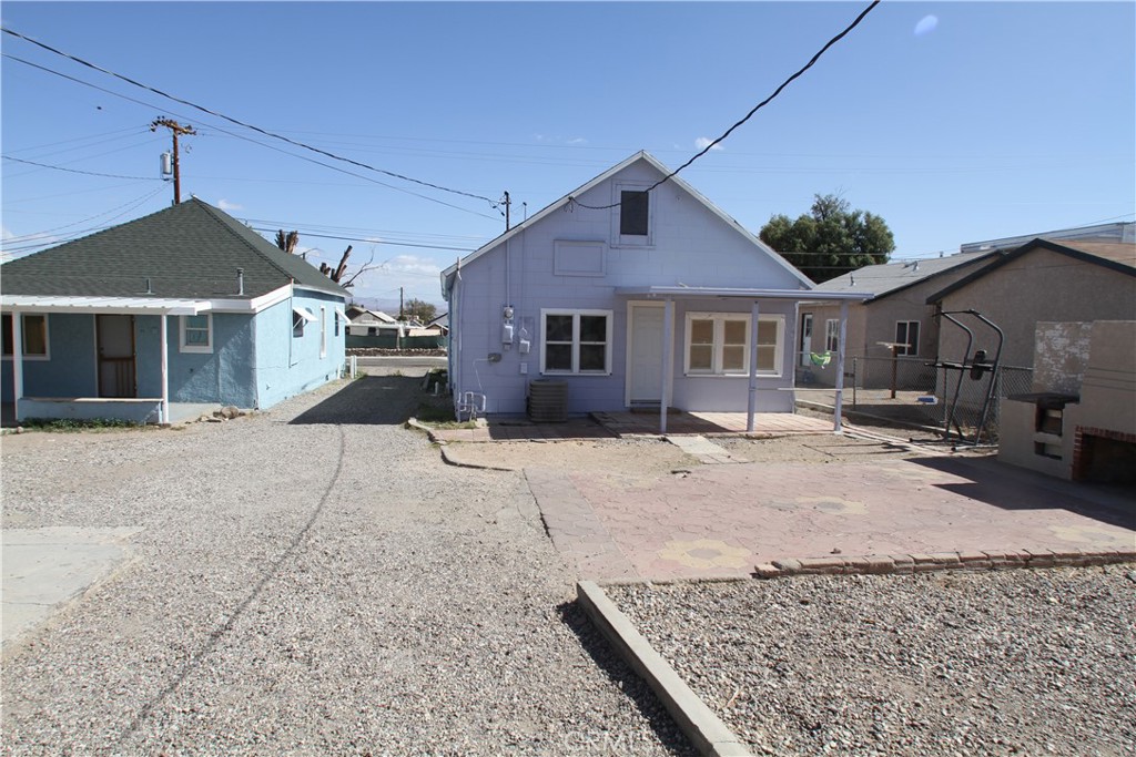 412 D Street Property Photo 18