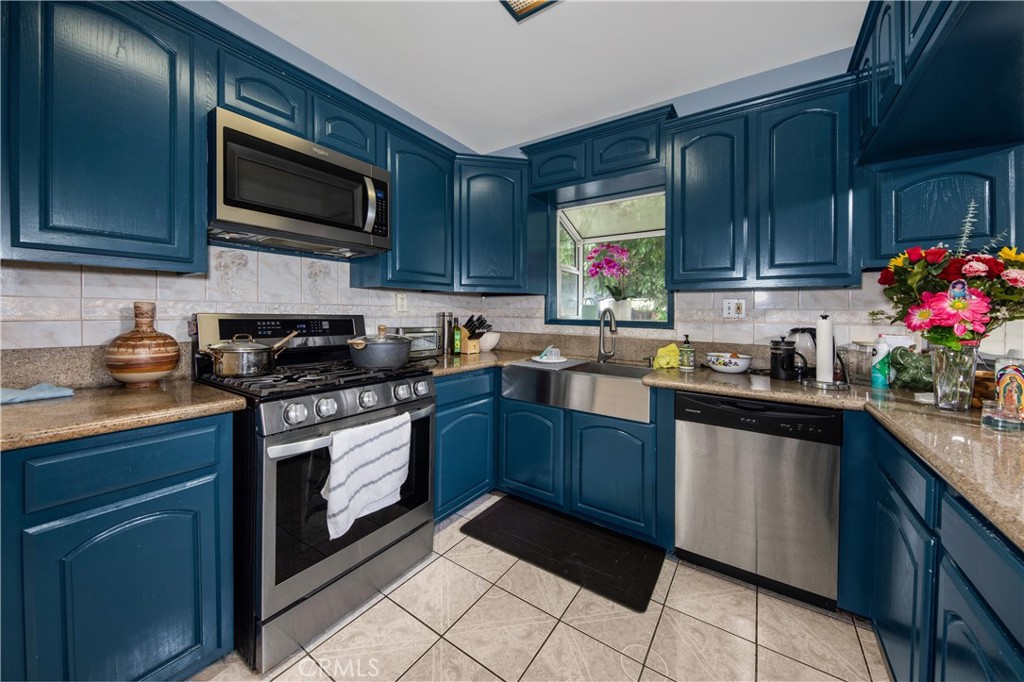 1200 Temple Avenue Property Photo 17