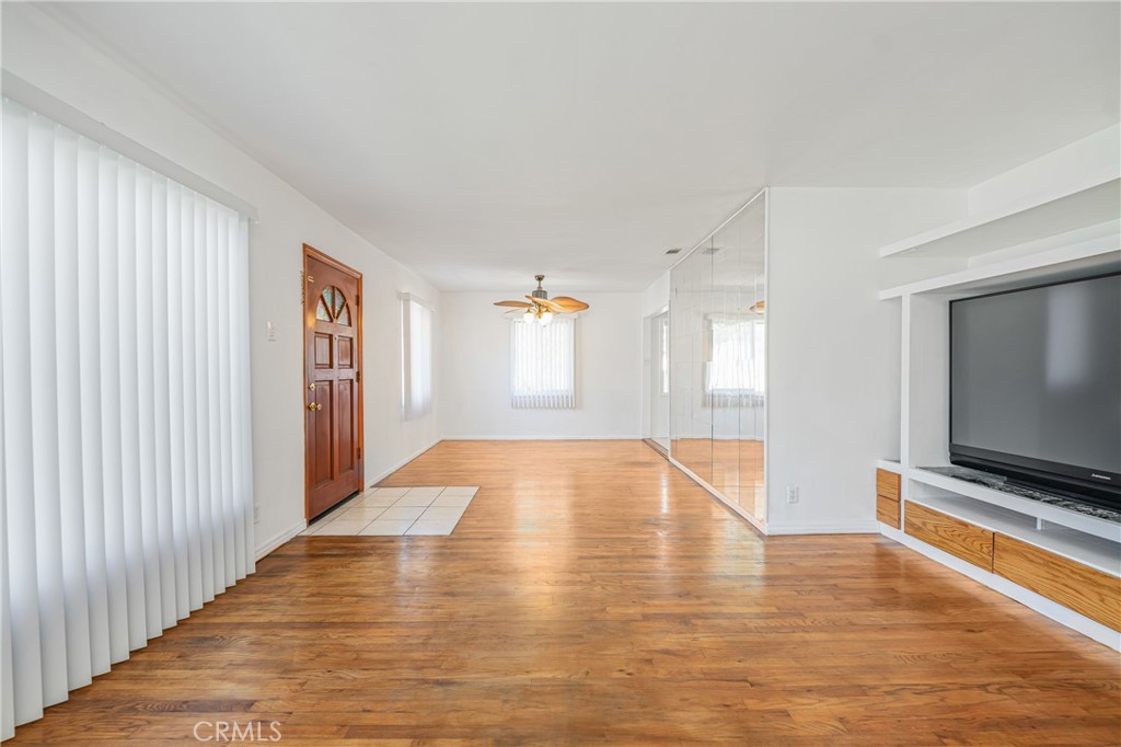 3568 Roxanne Avenue Property Photo 1