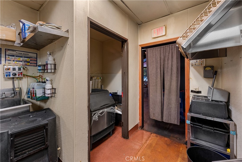13788 Roswell 186 Property Photo 12