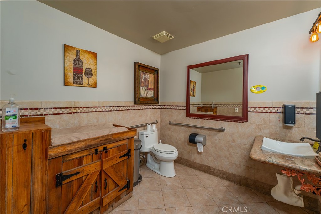 13788 Roswell 186 Property Photo 34
