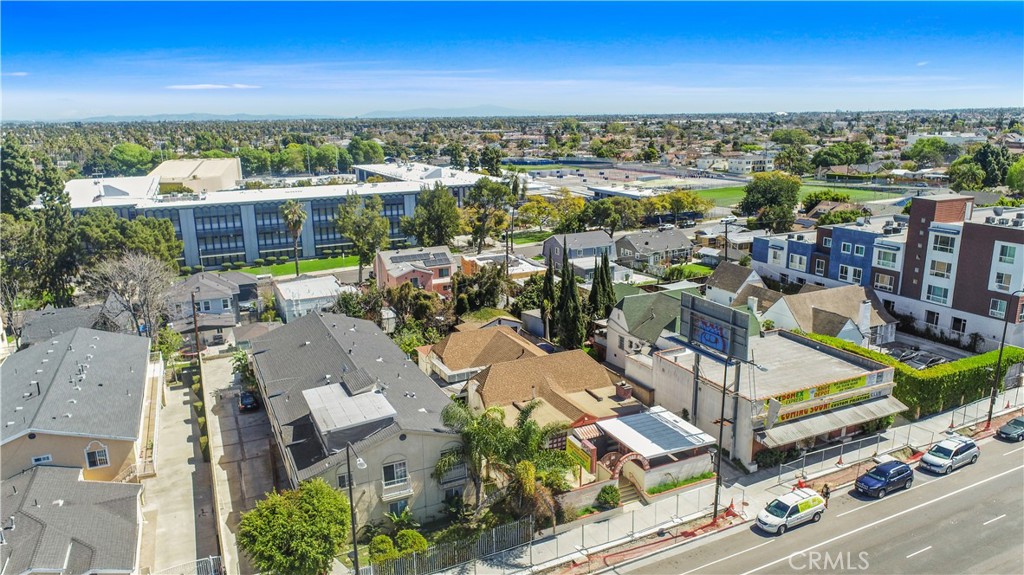 5026 Crenshaw Boulevard Property Photo 3