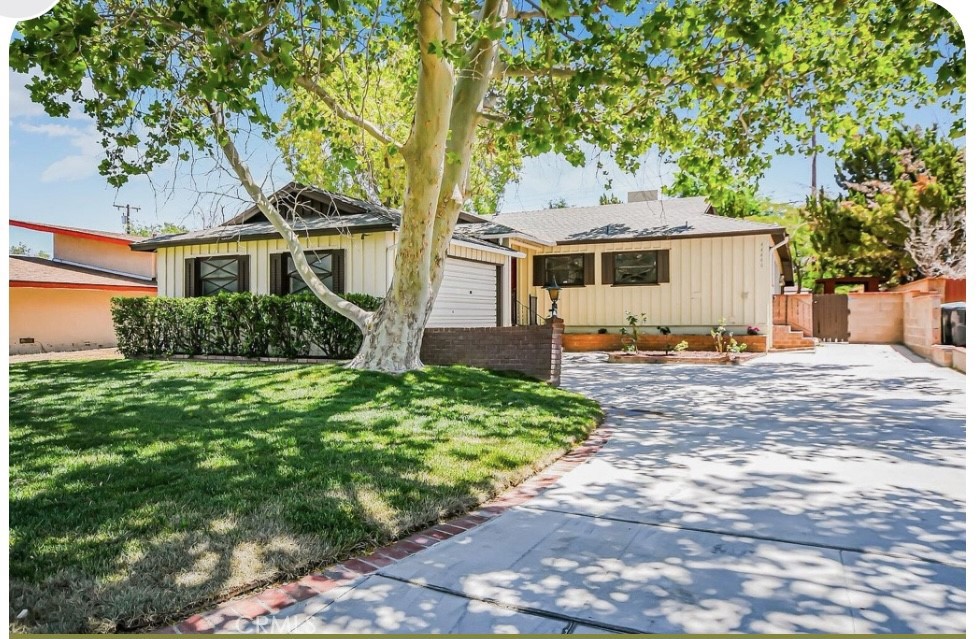 44446 Loneoak Avenue Property Photo