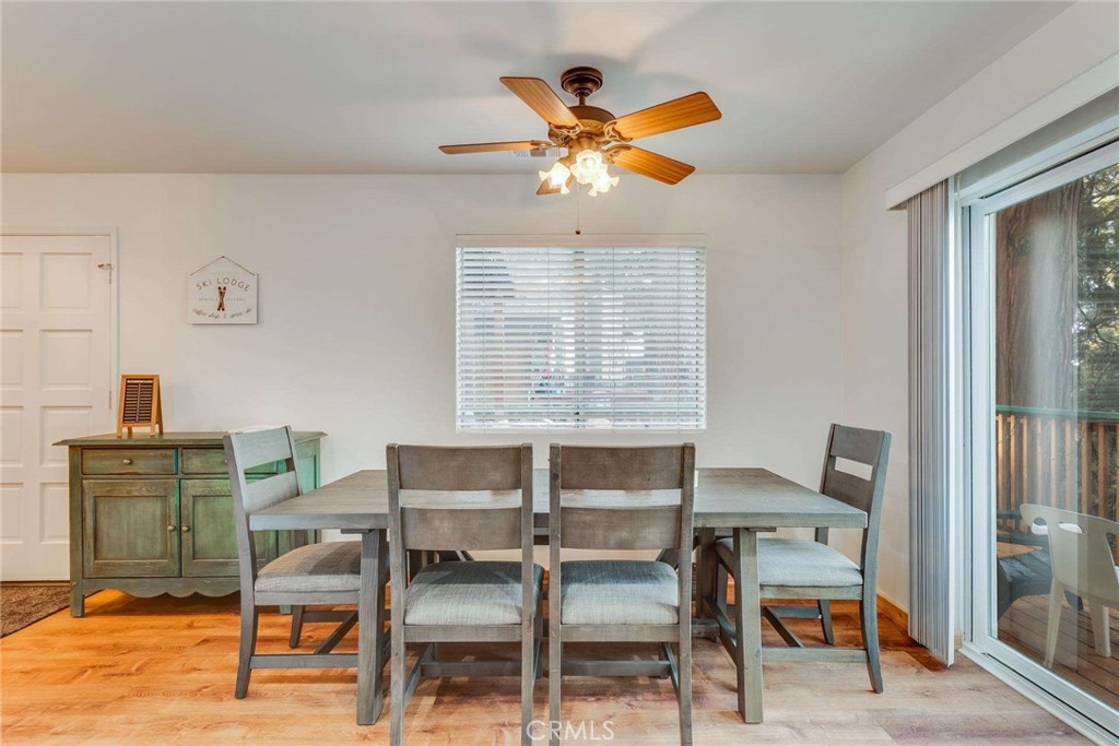 513 W Victoria Court Property Photo 7