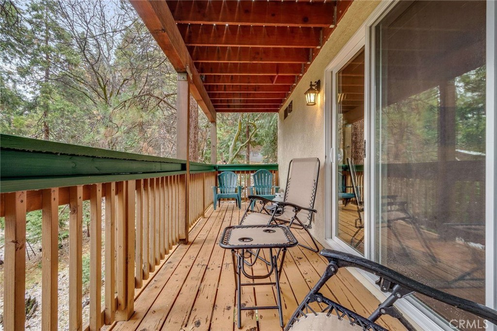 513 W Victoria Court Property Photo 21