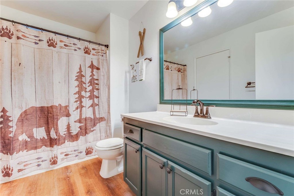 513 W Victoria Court Property Photo 23