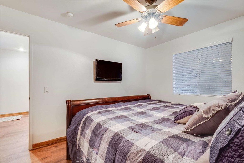 513 W Victoria Court Property Photo 25