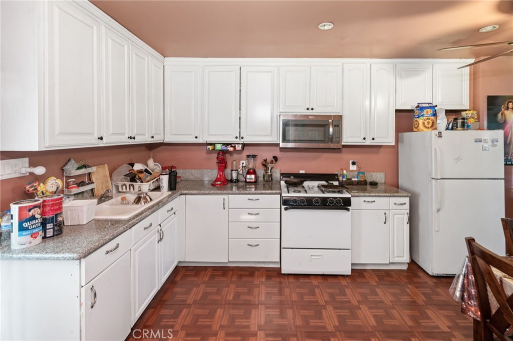 9555 Madrona Drive Property Photo 33