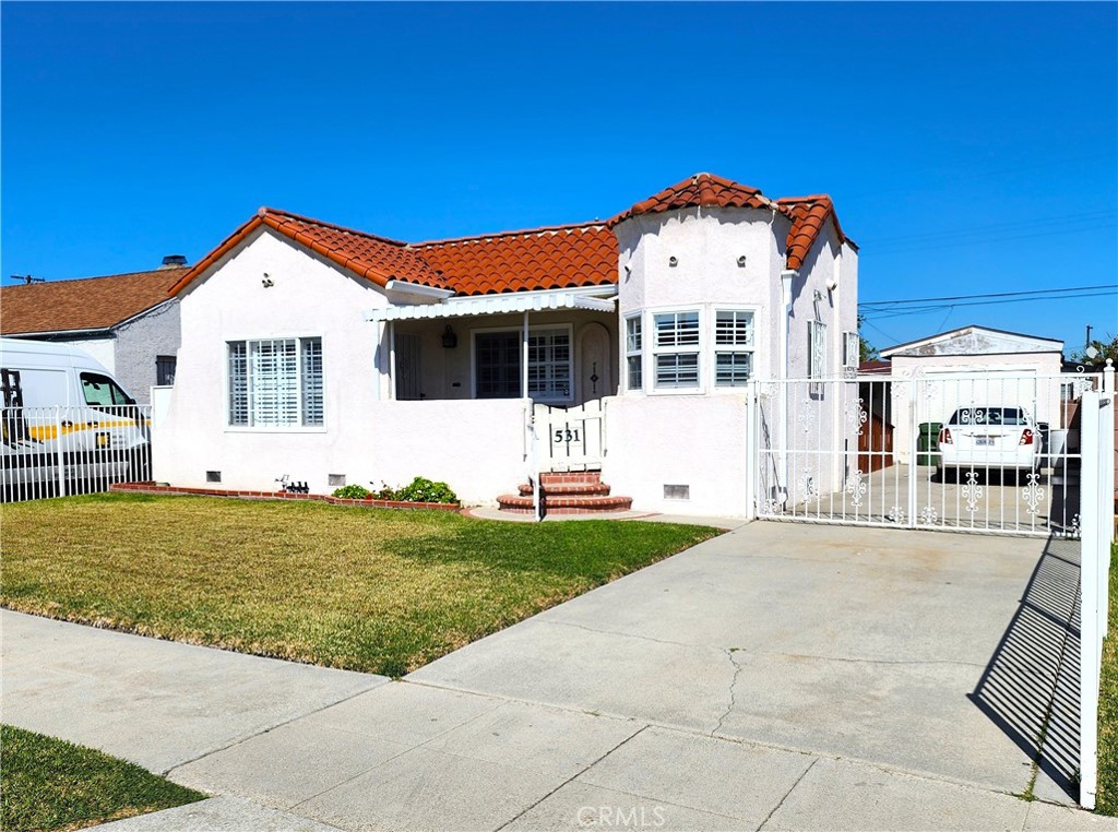 531 W Arbutus Street Property Photo