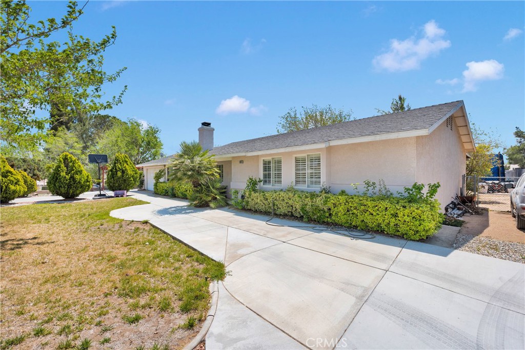 16685 Cactus Street Property Photo 2