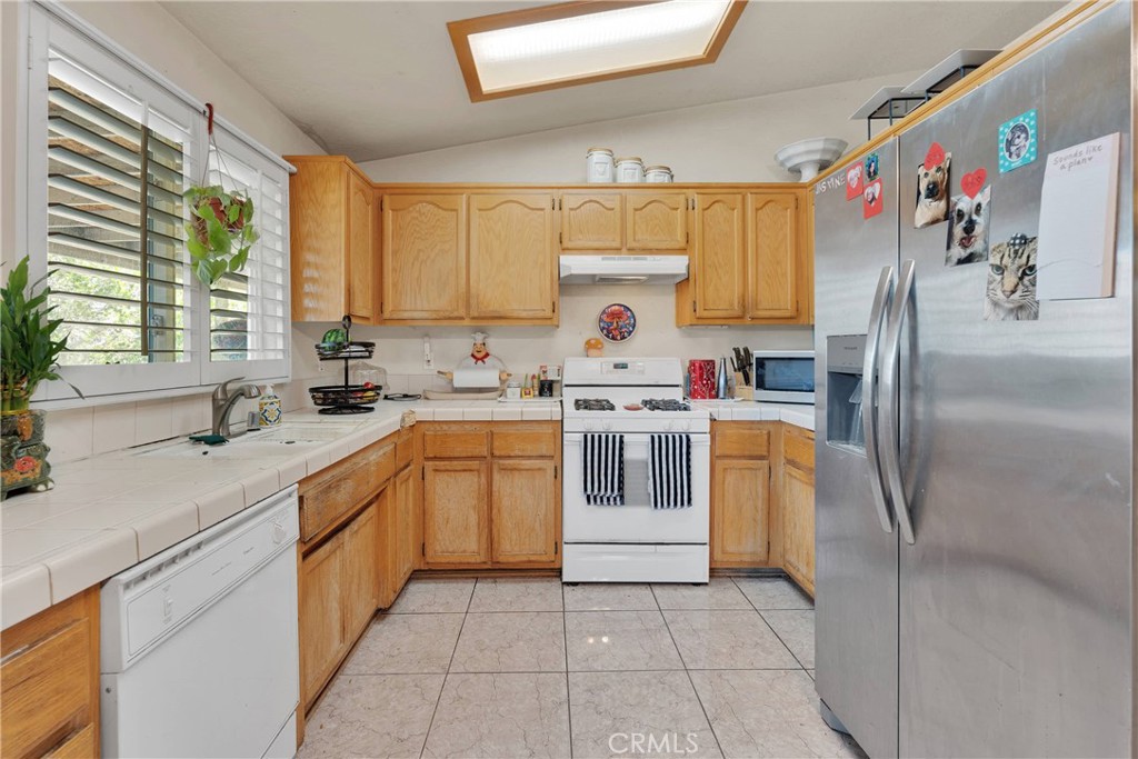 16685 Cactus Street Property Photo 10