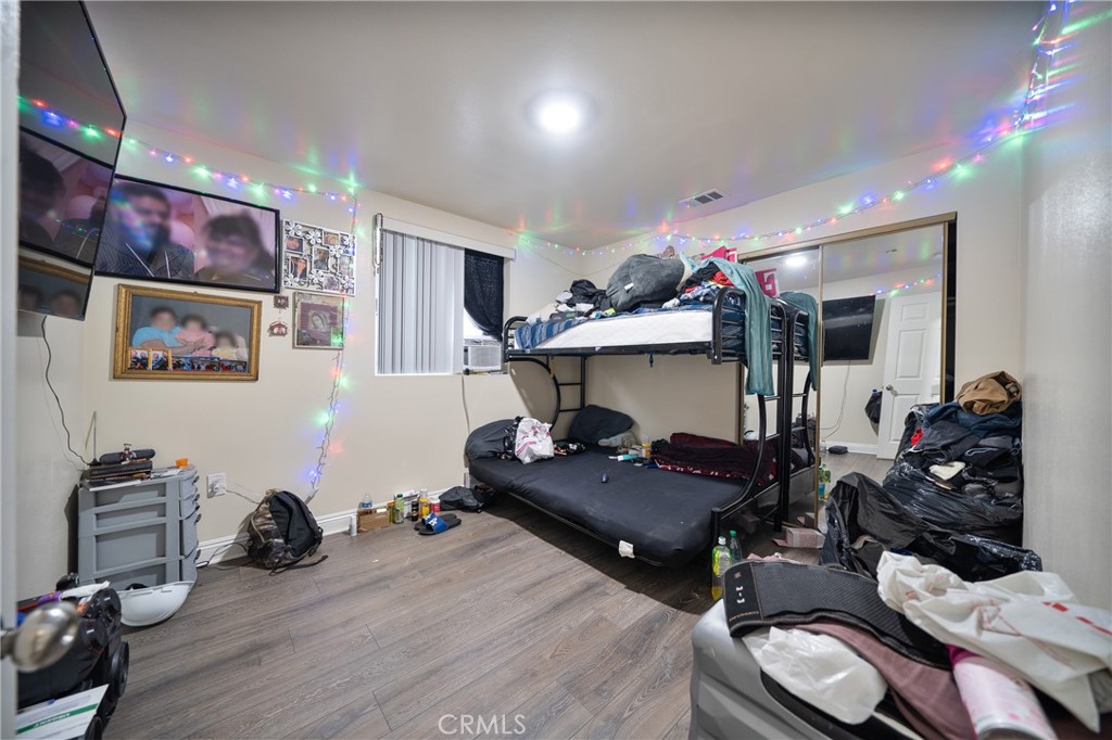 671 W 62nd Street Property Photo 13