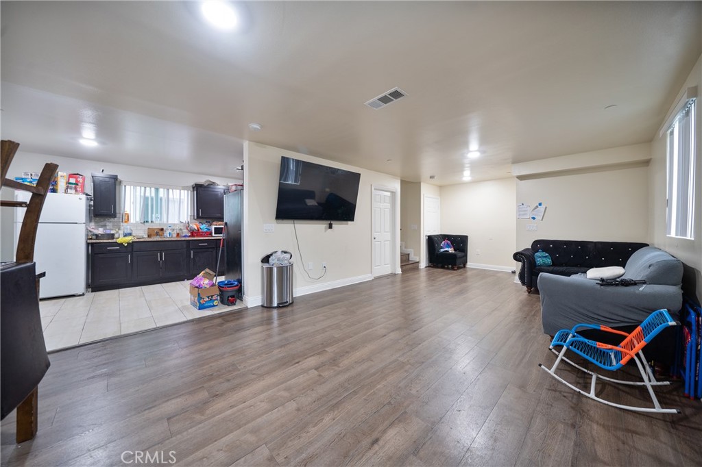 671 W 62nd Street Property Photo 20