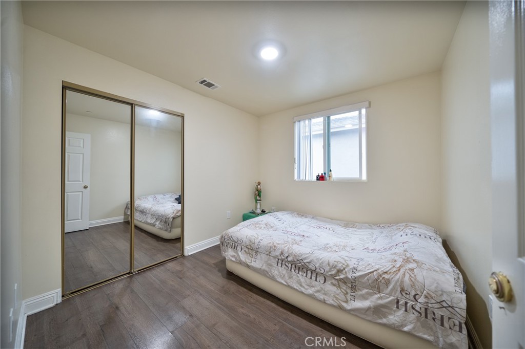 671 W 62nd Street Property Photo 24