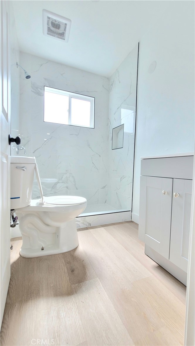 618 W 6th Street Property Photo 12