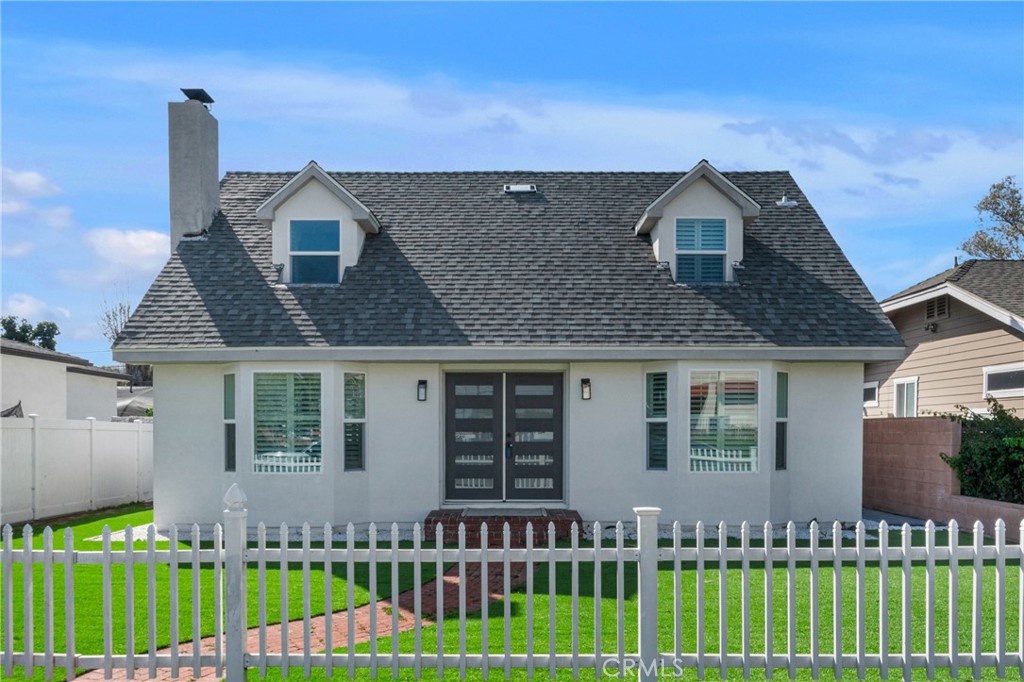6261 Homewood Avenue Property Photo