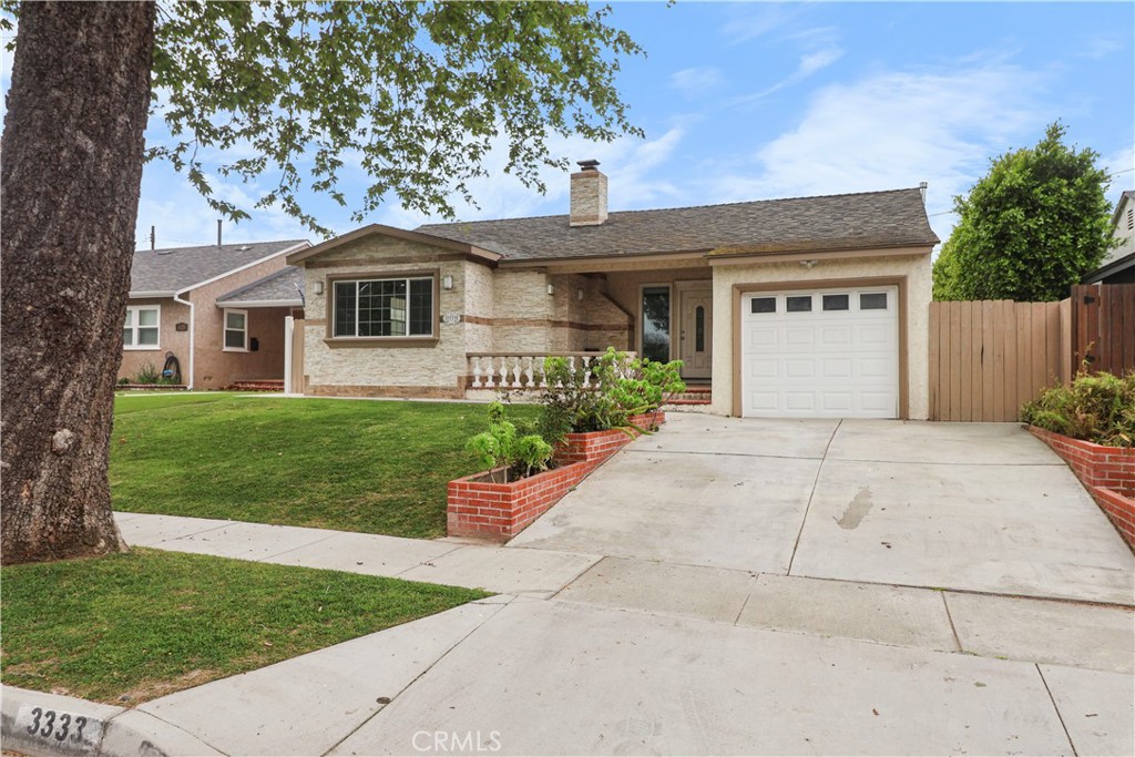 3333 N Los Coyotes Diagonal Property Photo 4