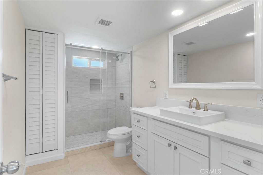 3333 N Los Coyotes Diagonal Property Photo 11