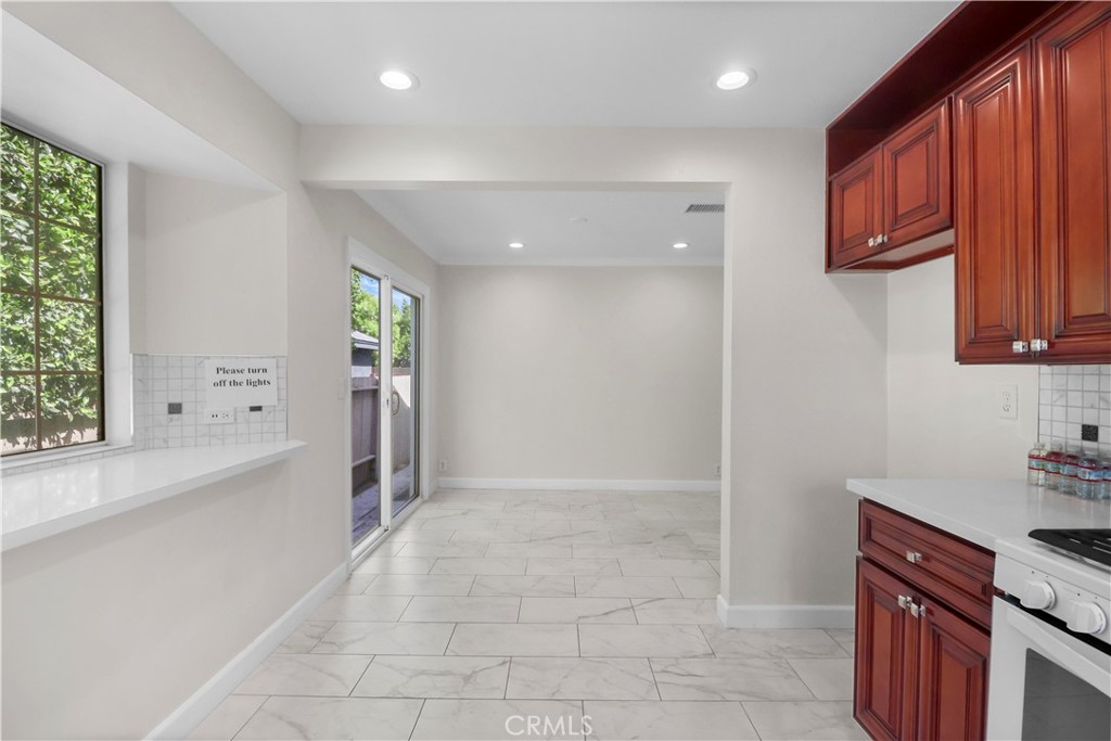 3333 N Los Coyotes Diagonal Property Photo 25