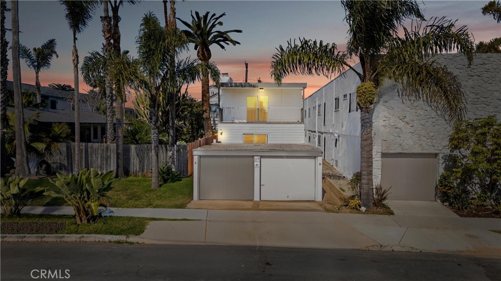319 14th Street B Property Photo