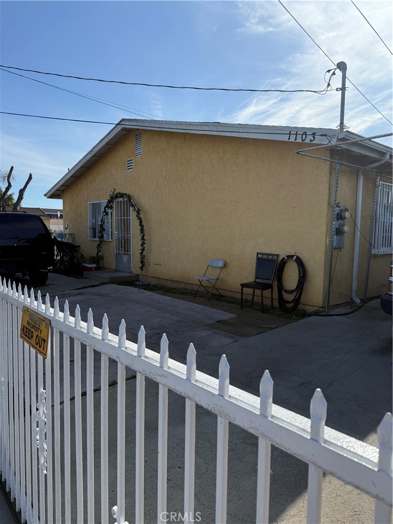 909 W Denni Street Property Photo 12
