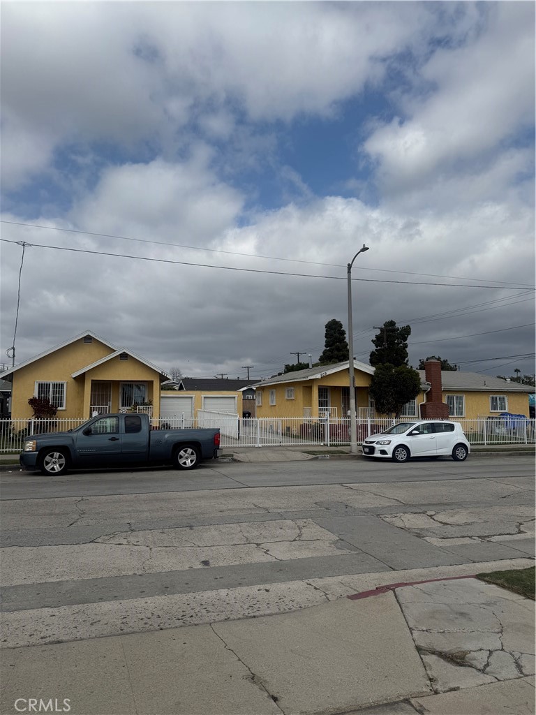 909 W Denni Street Property Photo 15