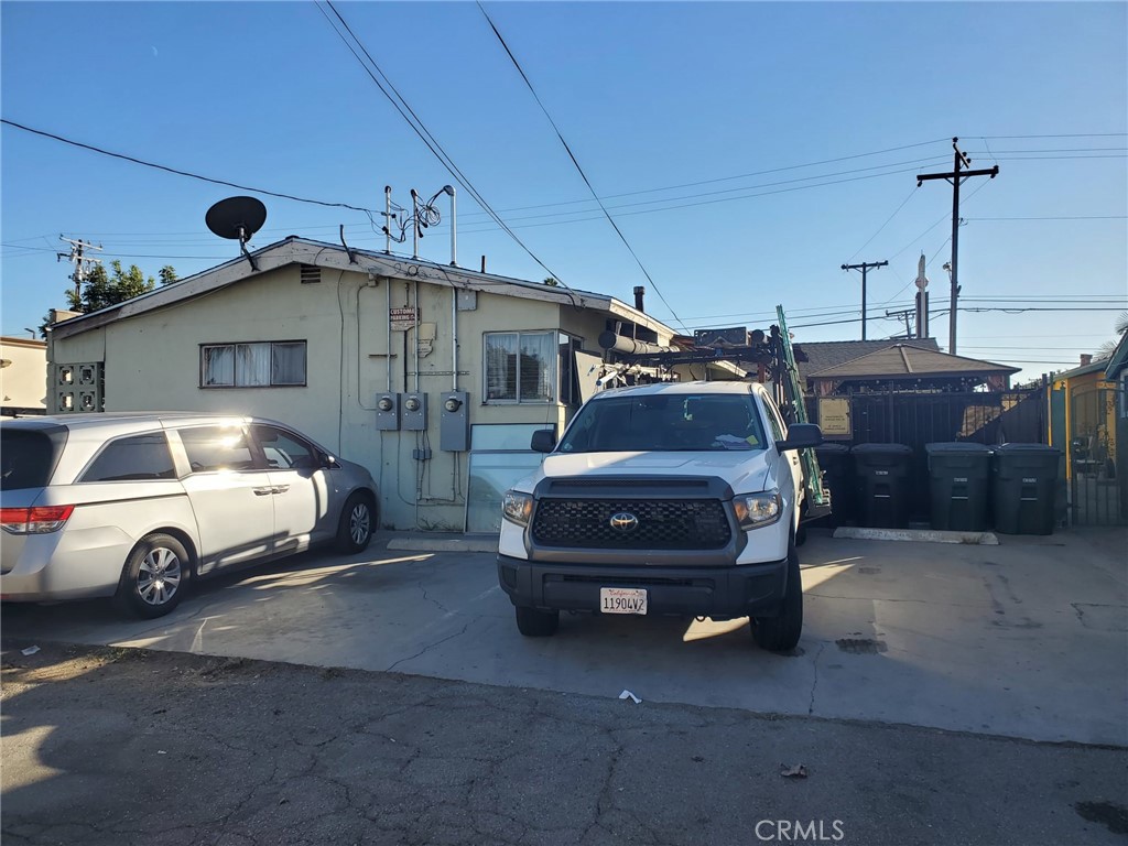 10821 Cassina Property Photo 4