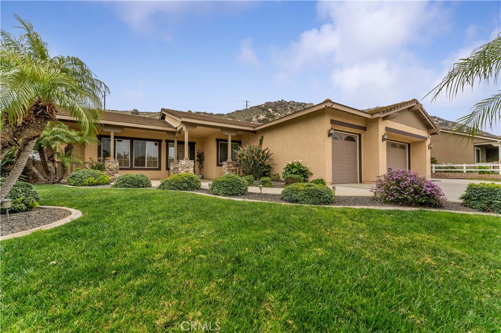 2873 Walking Horse Ranch Drive Property Photo 1