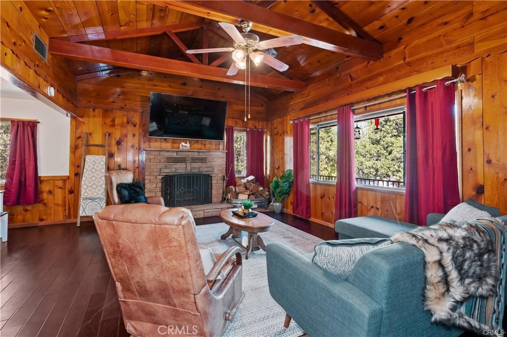 720 Rocky Loop Property Photo 5