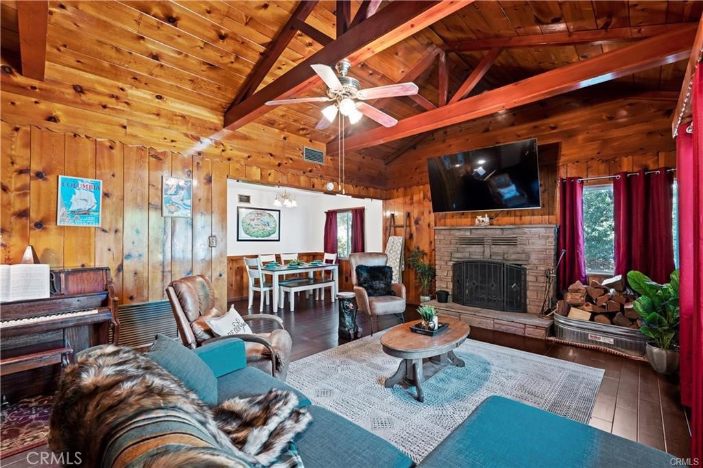 720 Rocky Loop Property Photo 6