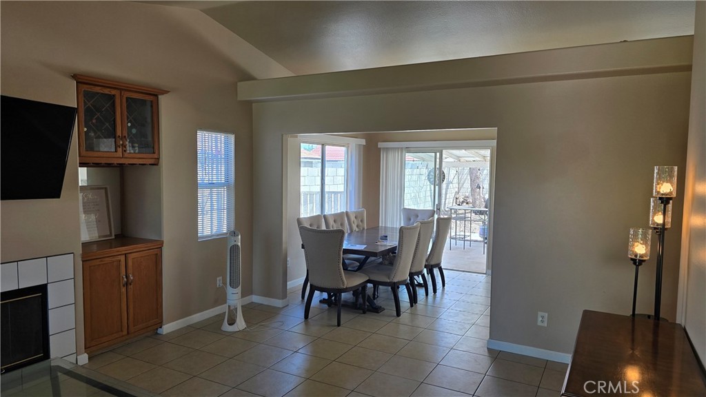 8975 Beech Avenue Property Photo 3