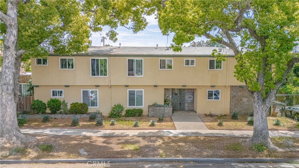 611 S Orange Avenue 11 Property Photo 1