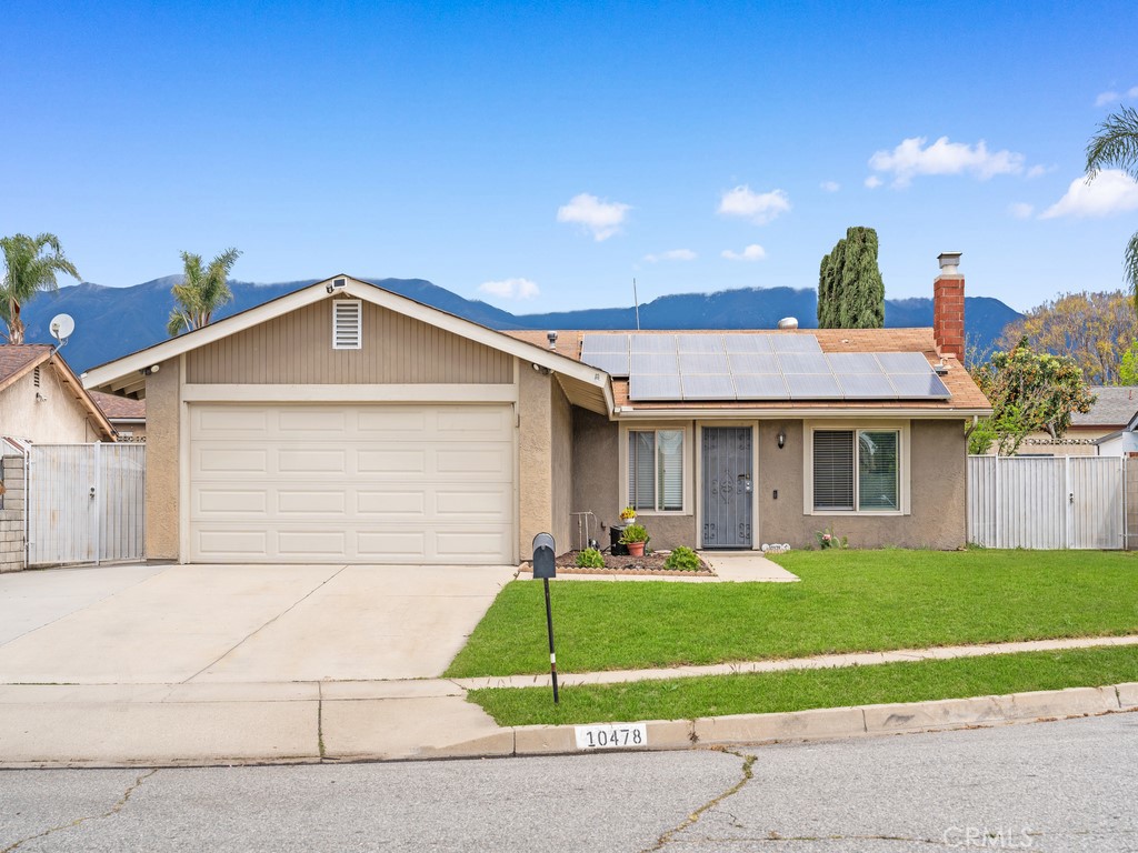 10478 Nutmeg Street Property Photo 5