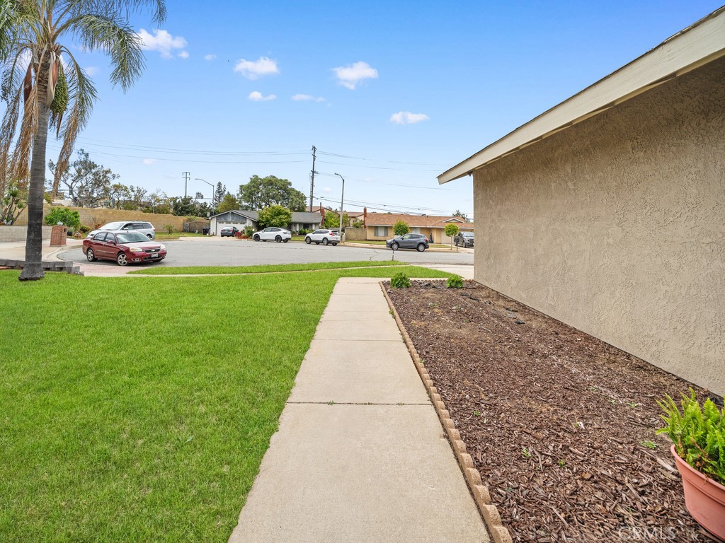 10478 Nutmeg Street Property Photo 7