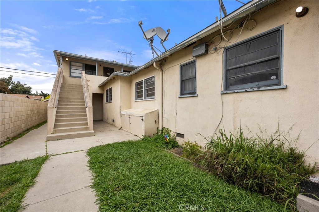 5497 Orange Avenue Property Photo 8
