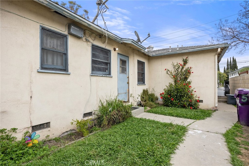5497 Orange Avenue Property Photo 9