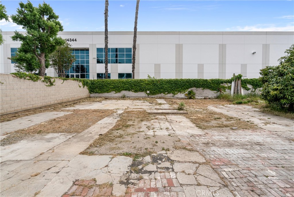 14354 Carmenita Rd Property Photo 26