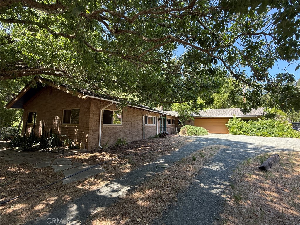 11955 Santa Lucia Road Property Photo 1