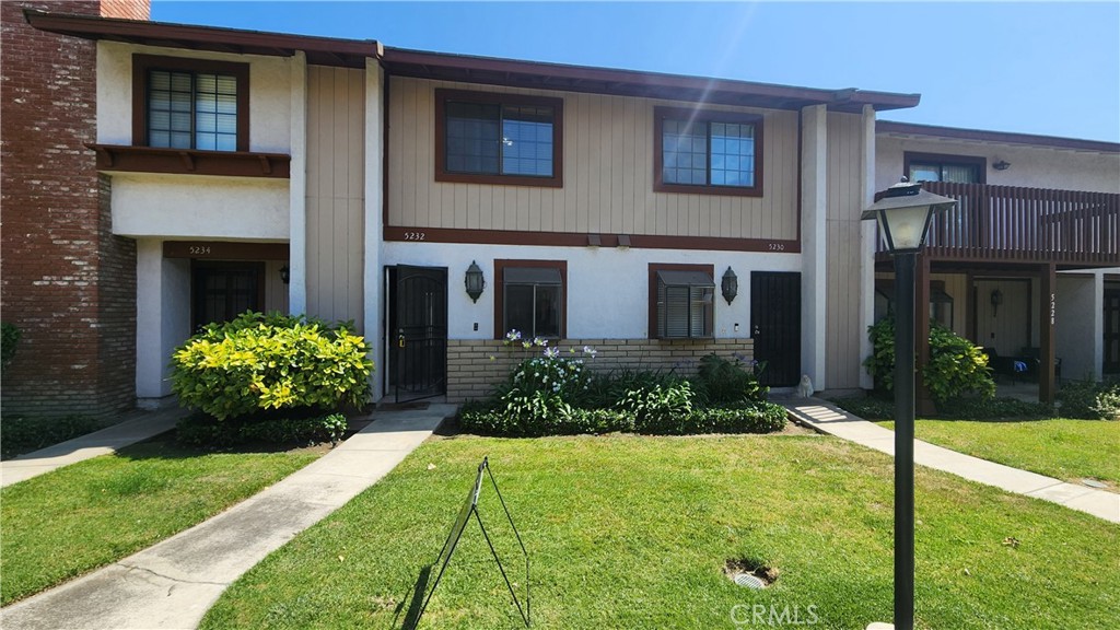 5232 Hanover Way Property Photo 1