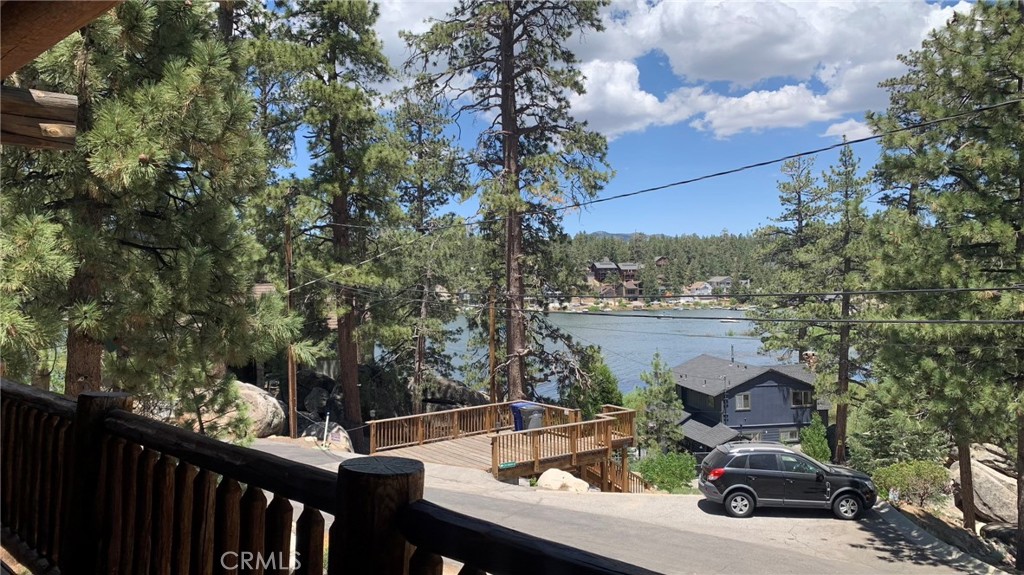 826 Boulder Road Property Photo 3