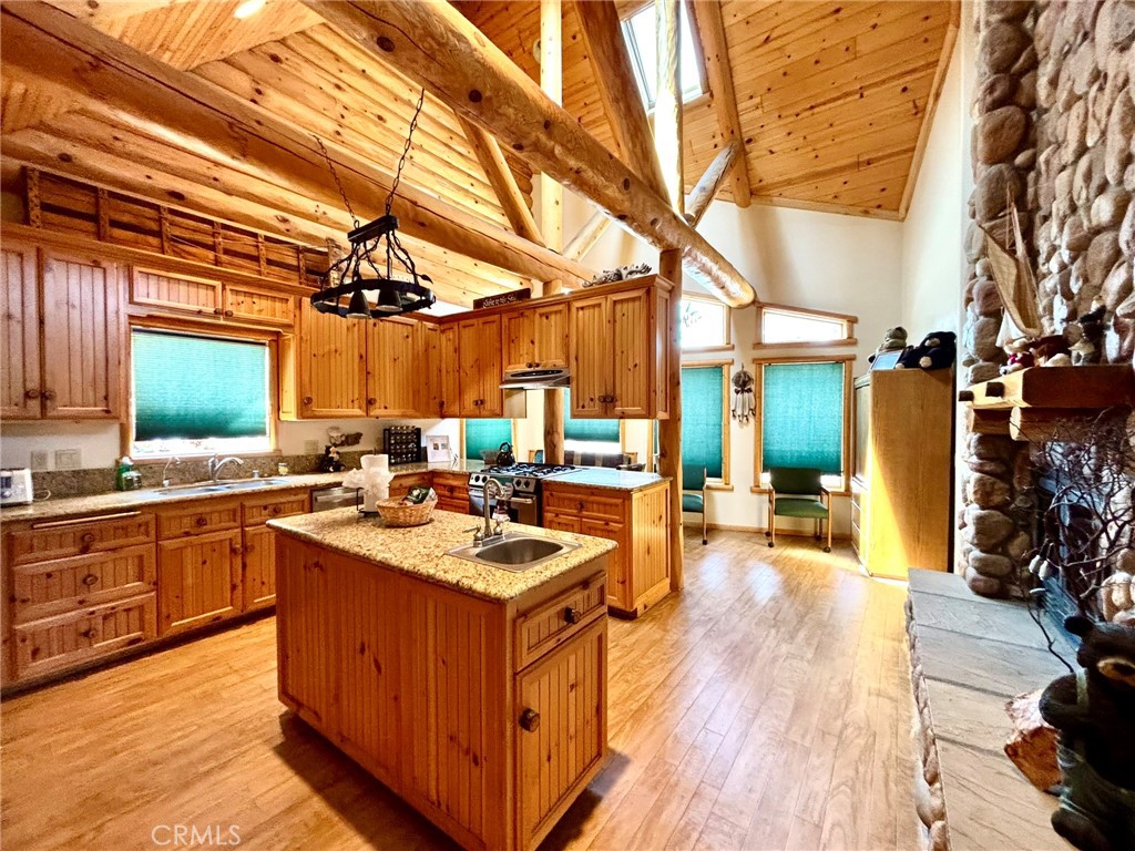 826 Boulder Road Property Photo 6
