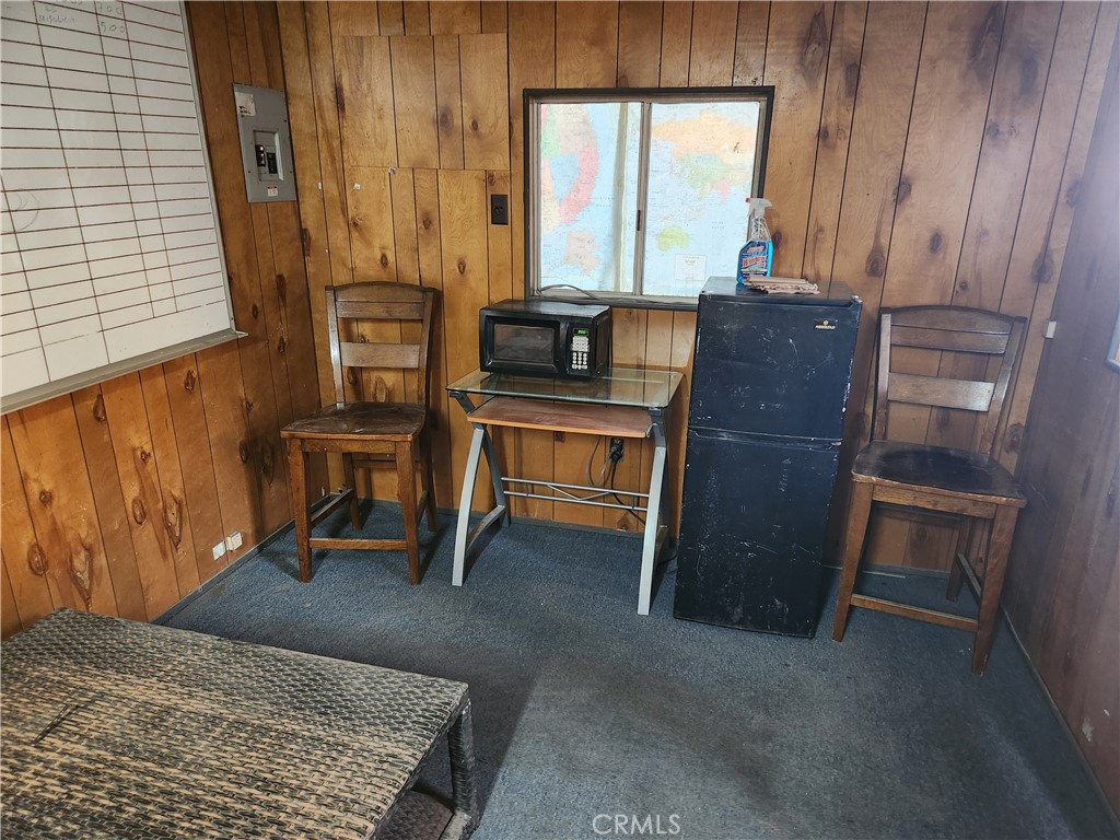 616 618 N Fries Avenue Property Photo 5