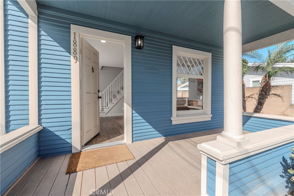 1887 Saint Louis Avenue Property Photo 3