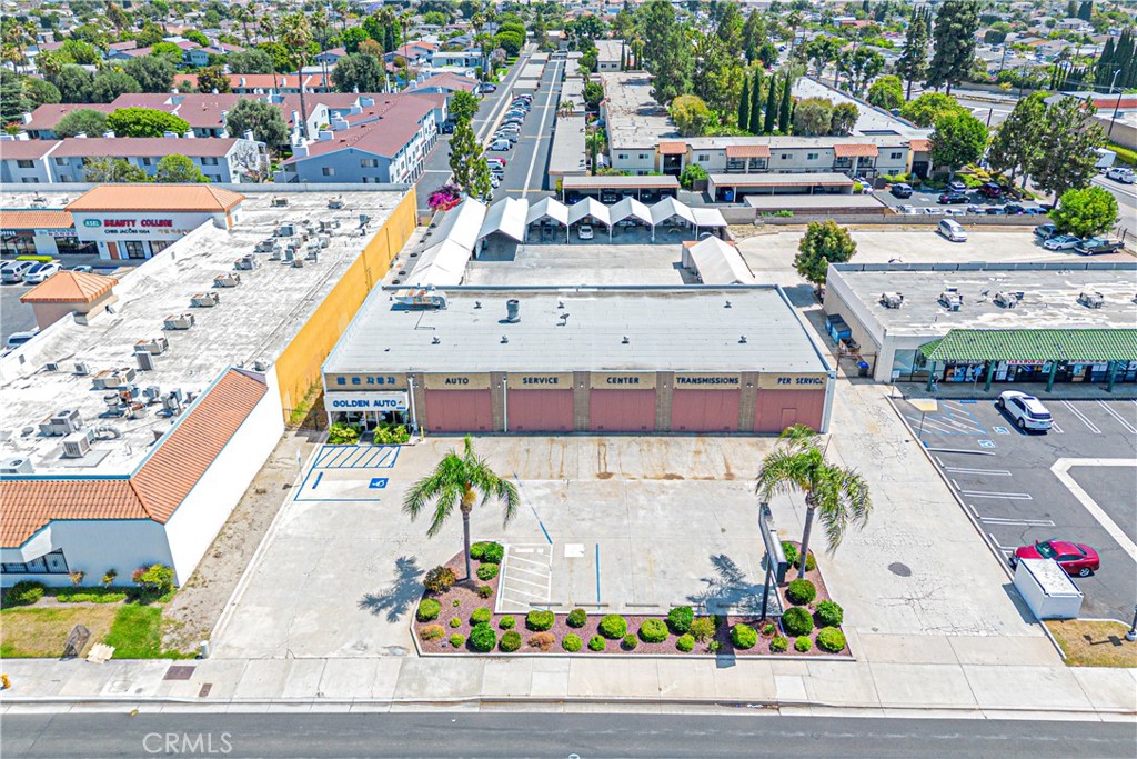9202 Garden Grove Boulevard Property Photo 11