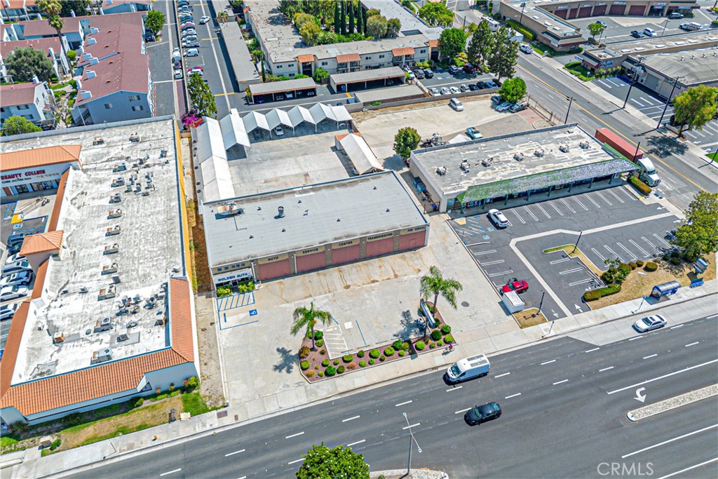 9202 Garden Grove Boulevard Property Photo 25