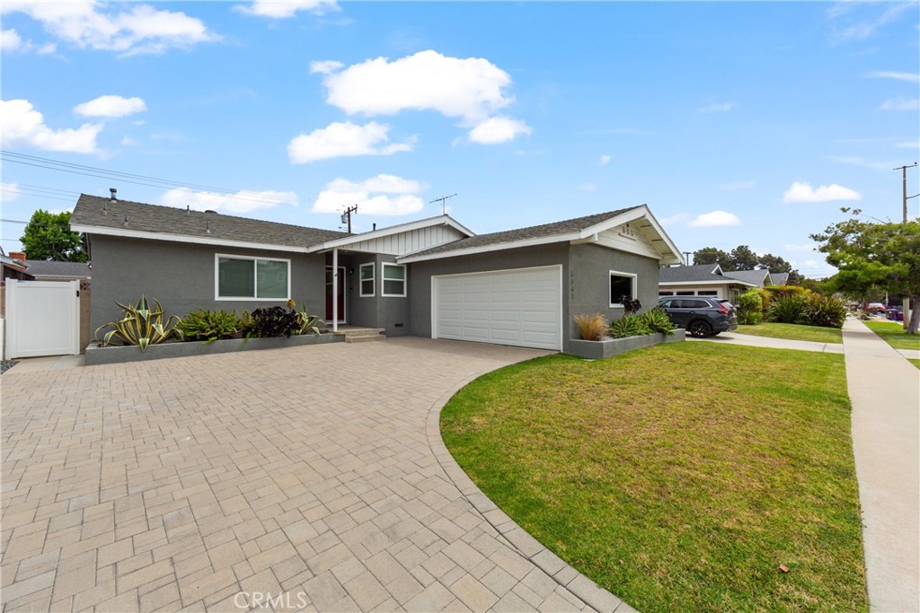 6841 E Septimo Street Property Photo 1