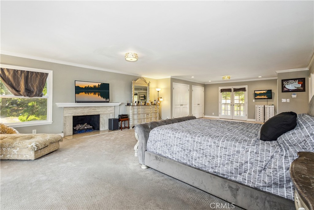 748 S Walnut Avenue Property Photo 30